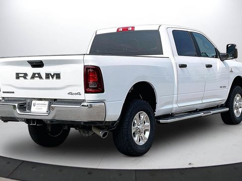 Used 2025 RAM 2500 Big Horn AWD/4WD image 8