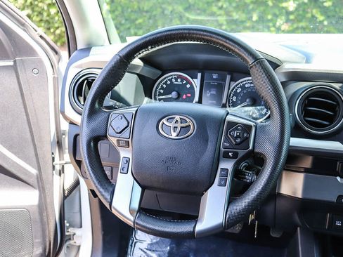 Used 2021 Toyota Tacoma SR5 RWD image 14