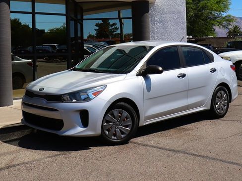 Used 2018 Kia Rio LX FWD image 2