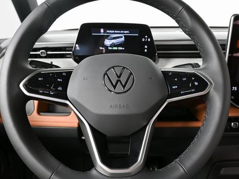 New 2025 Volkswagen ID. Buzz Pro S image 9