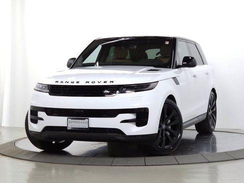 Used 2025 Land Rover Range Rover Sport SE AWD/4WD image 1