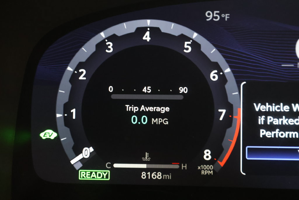 Used 2025 Toyota Camry XSE FWD image 17