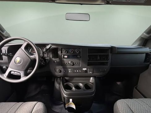 New 2025 Chevrolet Express 3500 Work Van w/ Power Convenience Package image 20