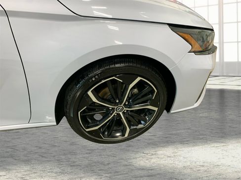 Used 2023 Nissan Altima 2.5 SR image 21