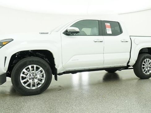 New 2026 Toyota Tacoma Limited AWD/4WD image 18