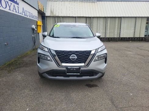 Used 2022 Nissan Rogue SV AWD/4WD image 4