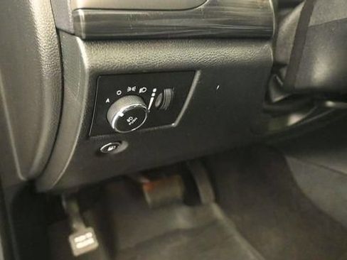 Used 2020 Jeep Grand Cherokee Altitude AWD/4WD image 14