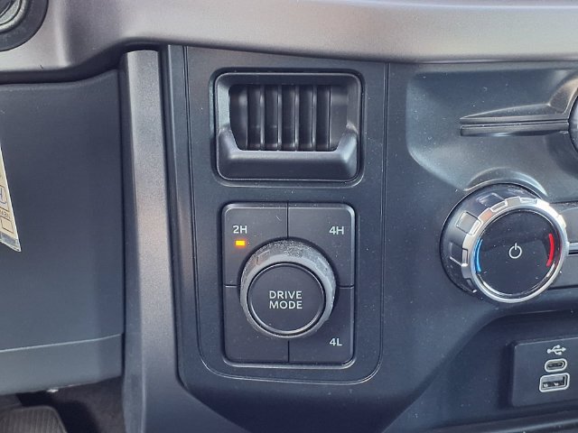 Used 2025 Ford F150 XLT w/ Equipment Group 301A Standard AWD/4WD image 13