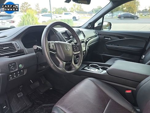 Used 2025 Honda Ridgeline Black Edition image 7