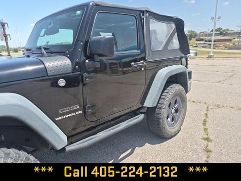Used 2016 Jeep Wrangler Sport AWD/4WD image 4