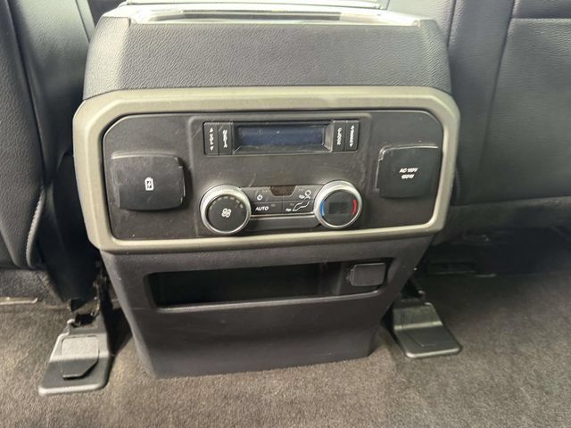 Used 2020 Ford Expedition XLT w/ Equipment Group 202A AWD/4WD image 19