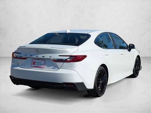 Certified 2025 Toyota Camry SE image 5