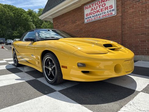 Used 2002 Pontiac Firebird Trans Am RWD image 8