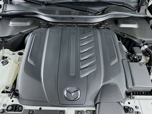 Certified 2024 MAZDA CX-90 3.3 Turbo w/ Preferred Plus image 39