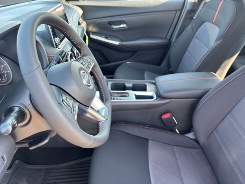 New 2025 Nissan Sentra SR image 22