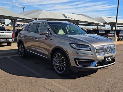 Used 2020 Lincoln Nautilus Reserve w/ Equipment Group 202A image 4