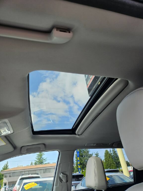 Used 2015 Toyota Highlander XLE AWD/4WD image 21