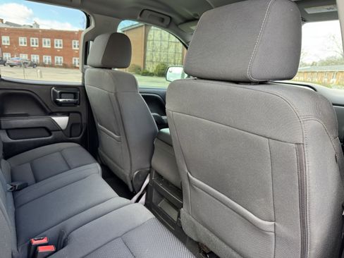 Used 2018 Chevrolet Silverado 1500 LT w/ All Star Edition image 34