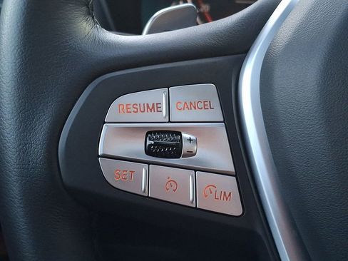 Used 2023 BMW X4 xDrive30i w/ Premium Package image 16