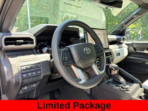 Used 2025 Toyota Tacoma Limited AWD/4WD image 13