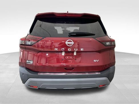 Used 2023 Nissan Rogue SV image 4