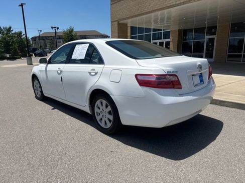 Used 2008 Toyota Camry XLE FWD image 2
