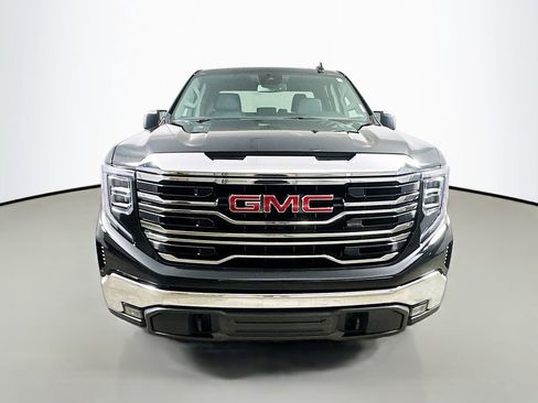 Used 2025 GMC Sierra 1500 SLT RWD image 2