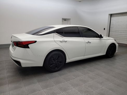 Used 2023 Nissan Altima 2.5 S FWD image 10
