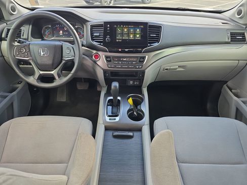 Used 2020 Honda Pilot EX image 8