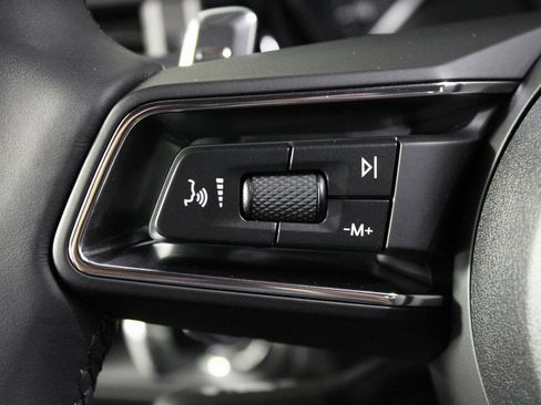 Certified 2026 Porsche Macan AWD/4WD image 21
