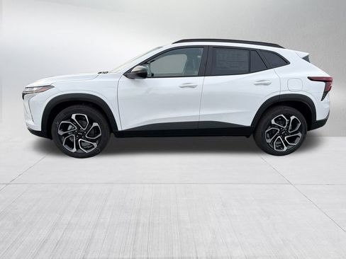 New 2026 Chevrolet Trax RS image 5