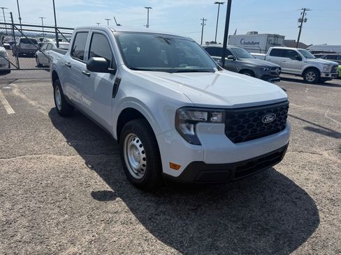 Used 2025 Ford Maverick XL w/ Equipment Group 102A image 1