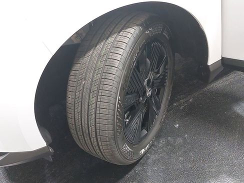 New 2025 Nissan Murano SV image 32