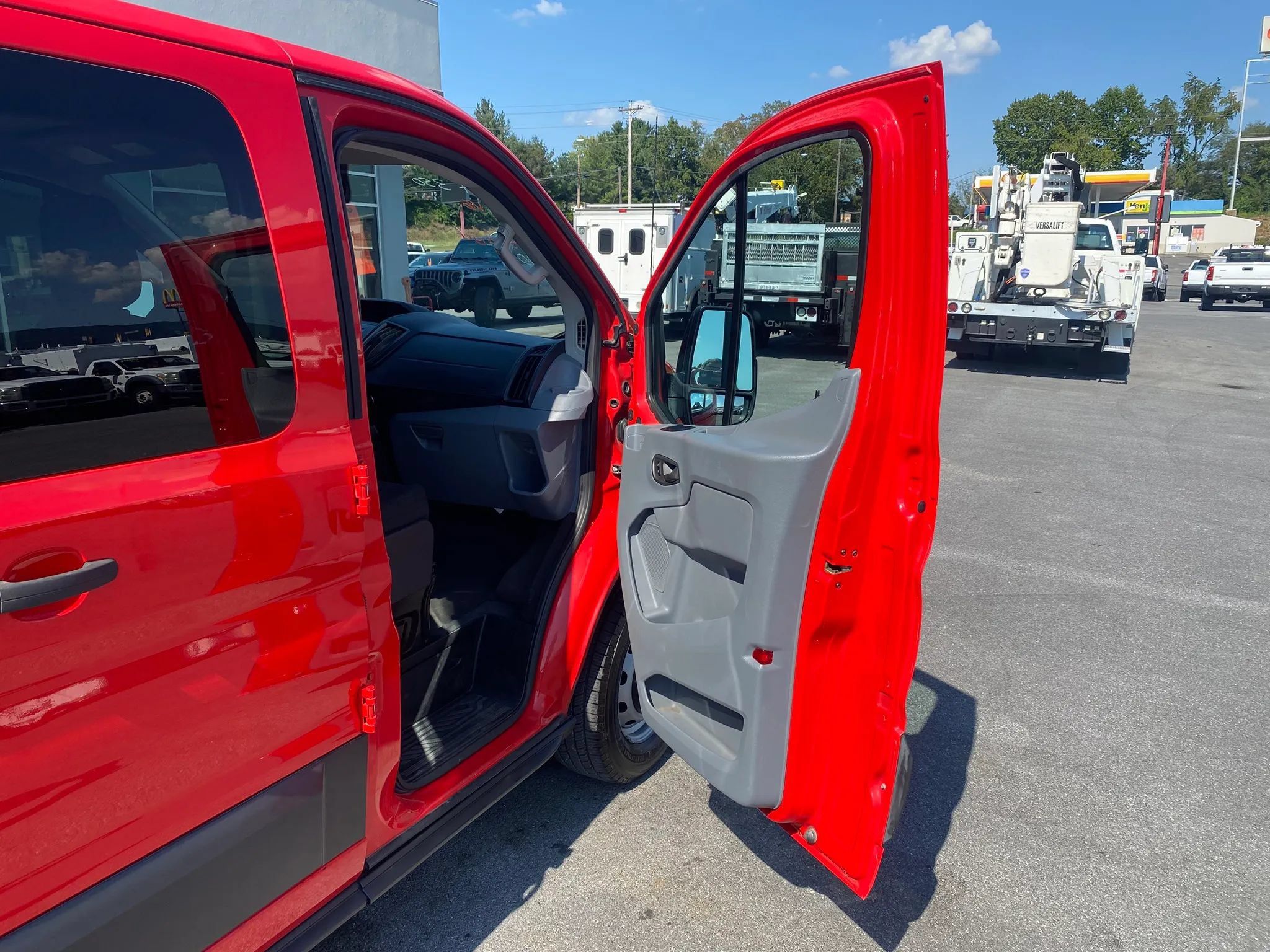 Used 2016 Ford Transit 350 XL RWD image 19