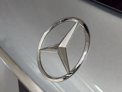 Used 2023 Mercedes-Benz GLE 350 4MATIC image 9