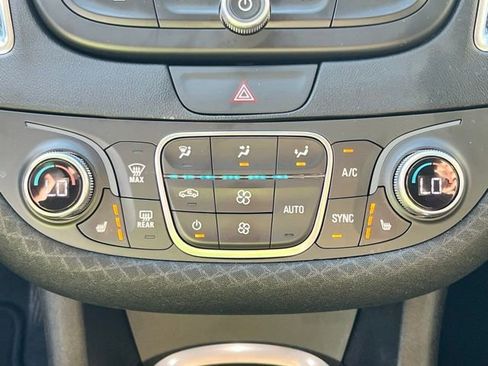 Used 2019 Chevrolet Malibu LT FWD image 33