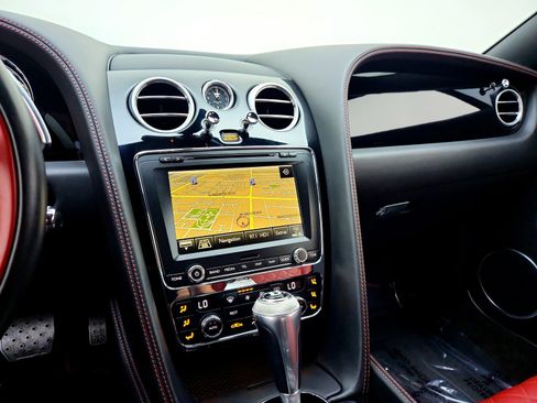 Used 2017 Bentley Continental GT V8 S image 14