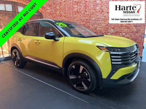 Used 2025 Nissan Kicks SR image 6