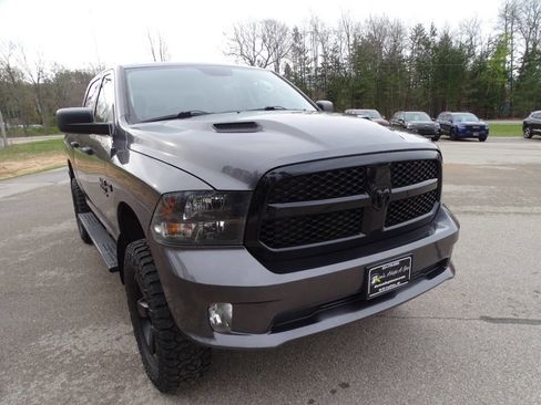 Used 2020 RAM 1500 4x4 Crew Cab w/ Night Edition w/ Wheel & Sound Group image 2