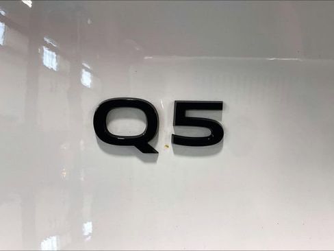 Certified 2025 Audi Q5 Premium w/ Convenience Package AWD/4WD image 8