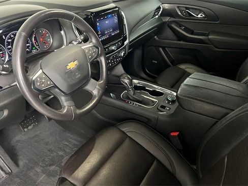 Used 2022 Chevrolet Traverse High Country image 10