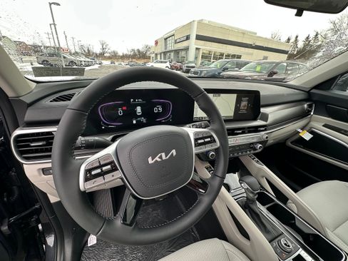 New 2025 Kia Telluride S image 43