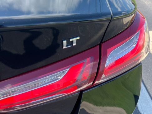 Used 2022 Chevrolet Malibu LT FWD image 11