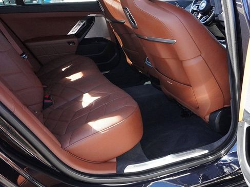 Used 2023 BMW 760i xDrive AWD/4WD image 31