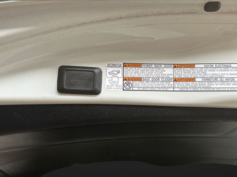 Used 2016 Toyota RAV4 XLE w/ Convenience Package AWD/4WD image 34