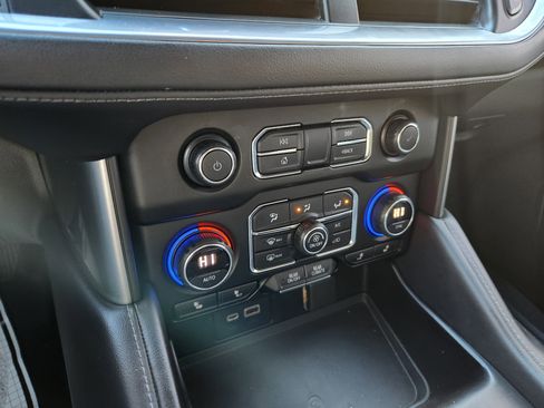 Used 2021 Chevrolet Tahoe LT image 28