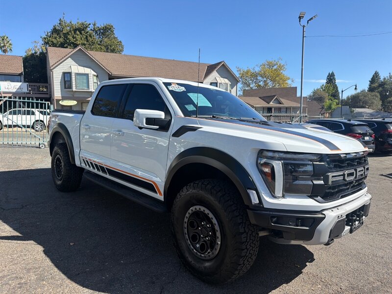 Used 2025 Ford F150 Raptor AWD/4WD image 5