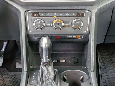Used 2018 Volkswagen Atlas SE AWD/4WD image 19