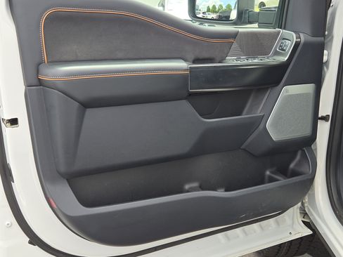 Used 2024 Ford F250 Platinum AWD/4WD image 15