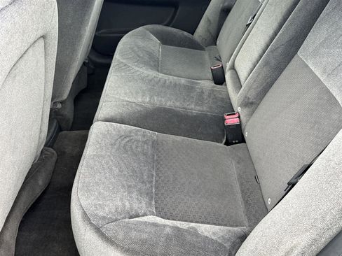 Used 2015 Chevrolet Impala LT w/ LT Sunroof Package image 17